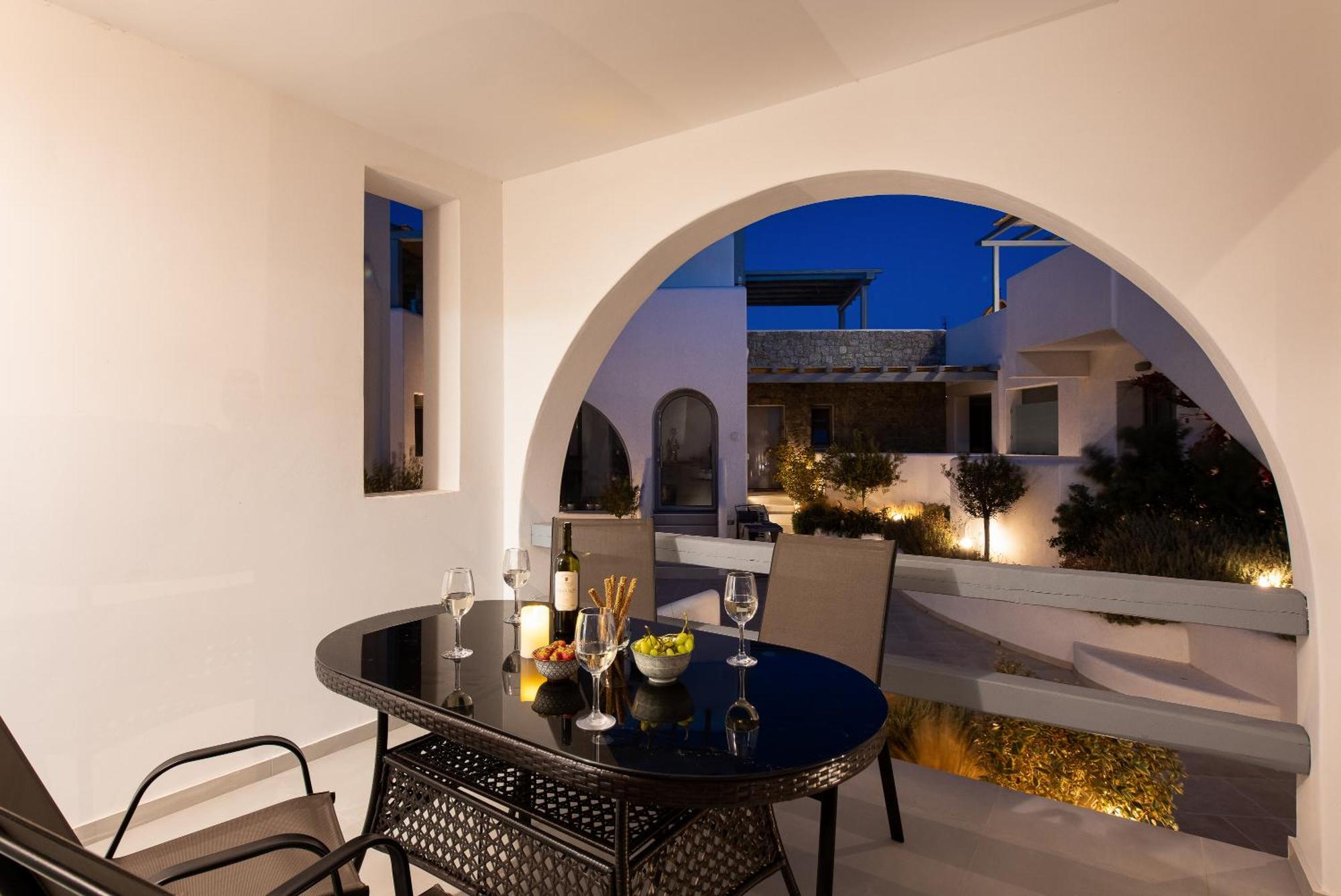 Hosting Moments Private Pool Holiday Home อโนเมรา ภายนอก รูปภาพ