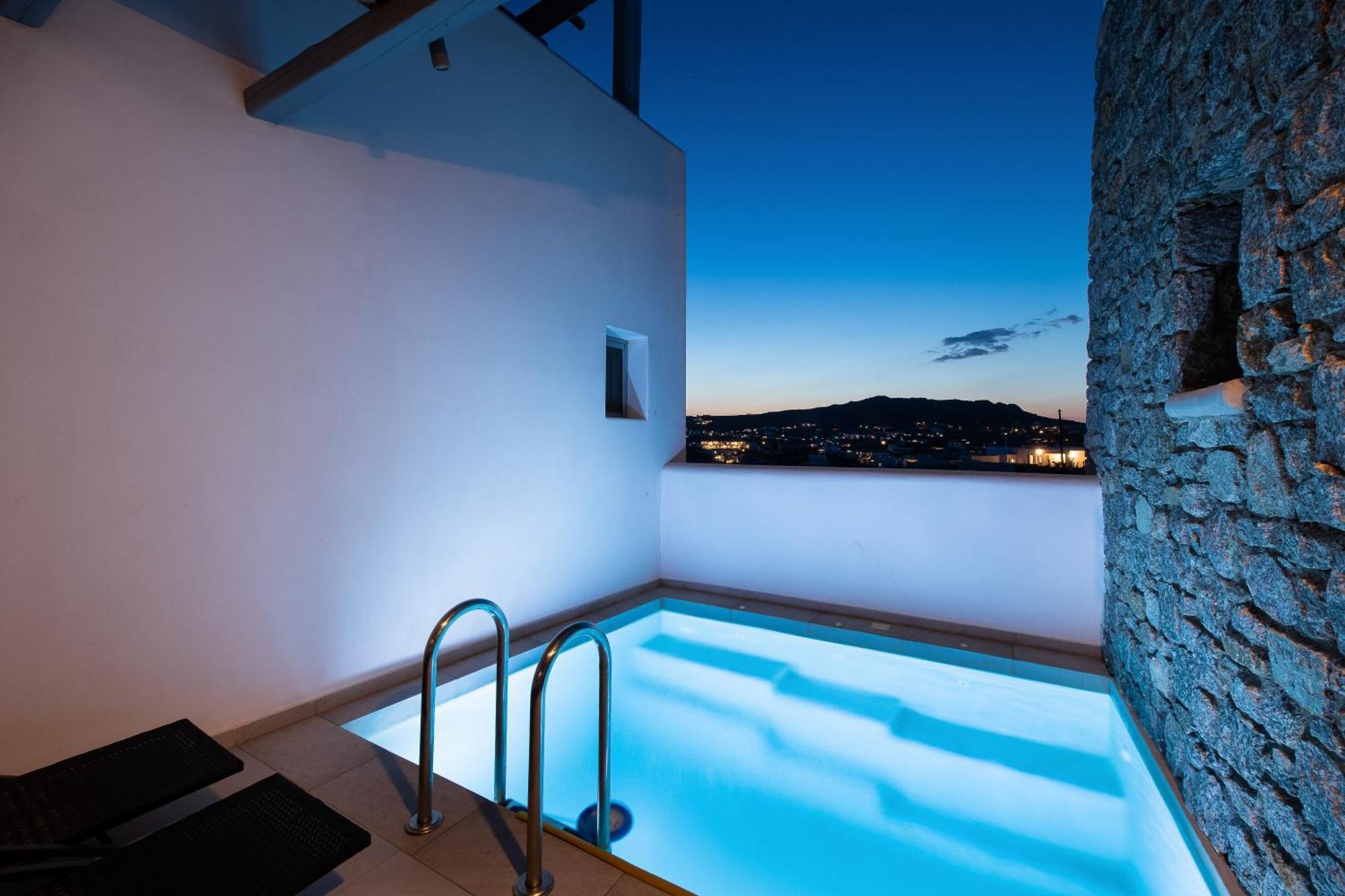 Hosting Moments Private Pool Holiday Home อโนเมรา ภายนอก รูปภาพ